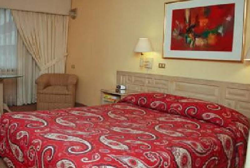 Hotel Maria Angola Lima Dış mekan fotoğraf